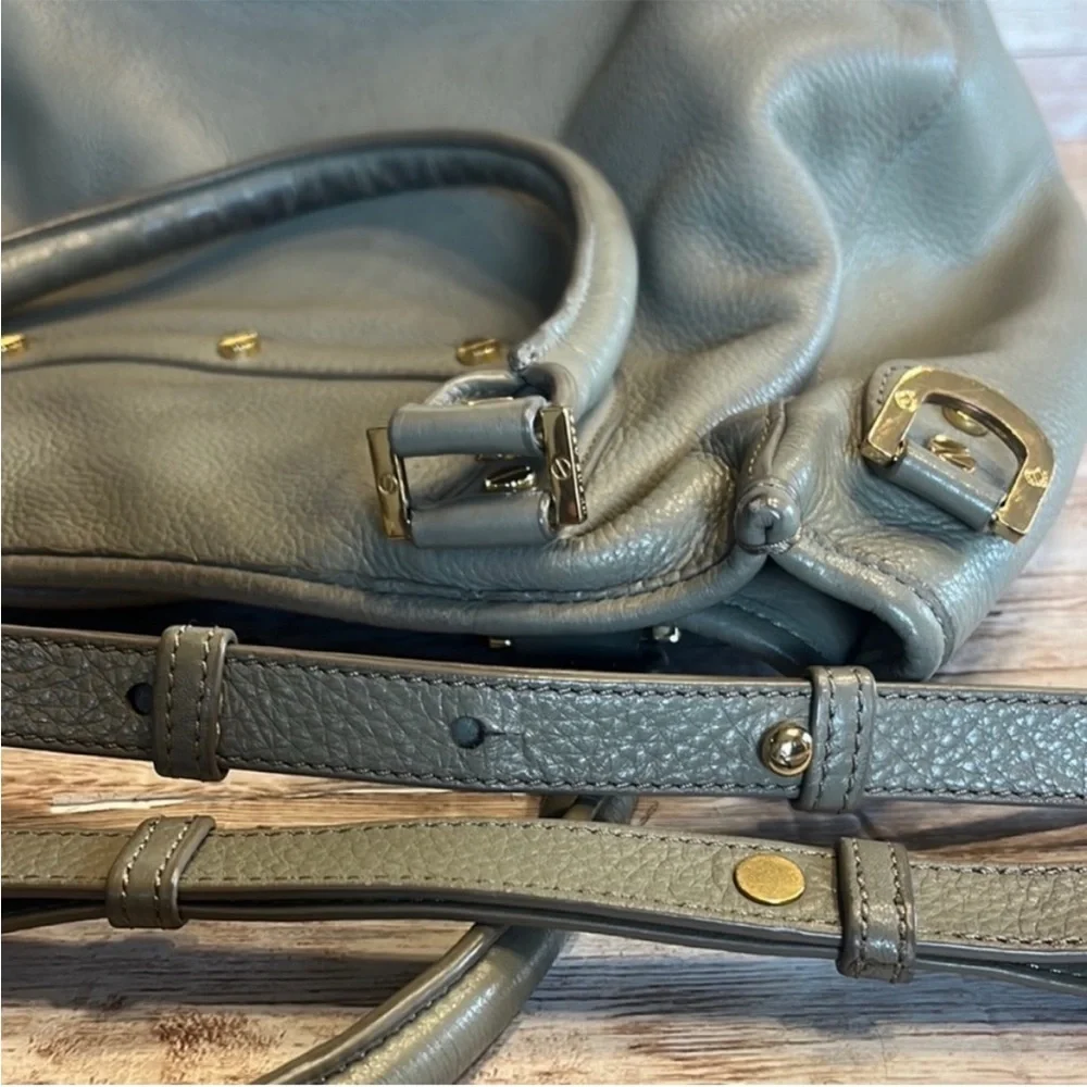 Tory Burch Elegant Pebbled Leather Handbag
